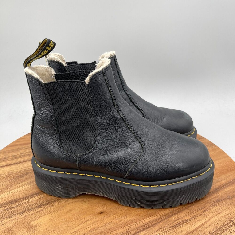Dr. Martens 2976 Boots Quad Chelsea Mono Black Womens Size 8 Slip Resistant